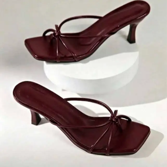 Tacones de mujer — imagen 4